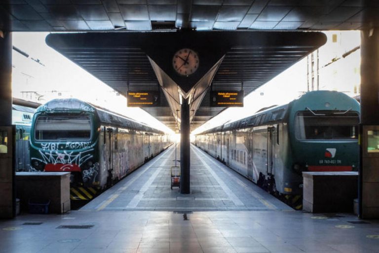 Triplo sciopero in arrivo in soli 15 giorni: mese nero per i trasporti