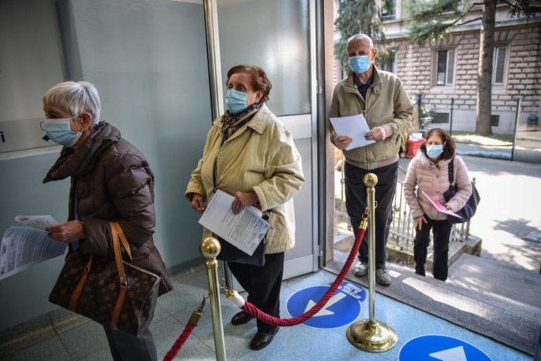Coronavirus, open day a Sesto San Giovanni per la quarta dose di vaccino