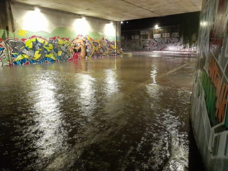Maltempo a Milano, il bilancio dei danni: allagamenti e disagi
