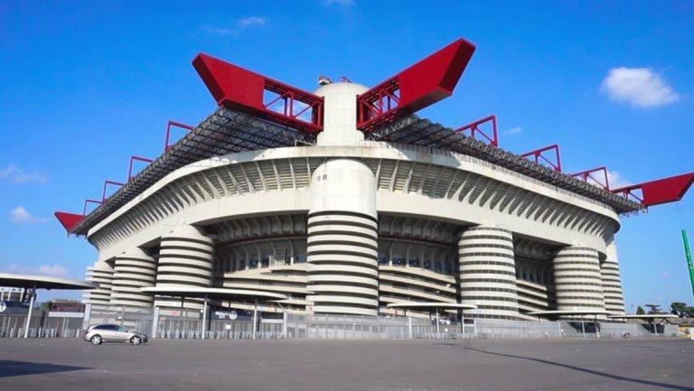 A San Siro tornano le vibrazioni anomale. Scaroni: "Urge lo stadio"