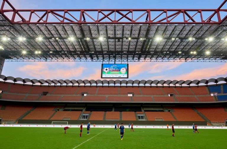 A San Siro si gioca la partita di beneficenza per la diffusione del defibrillatore