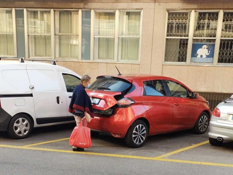 Strisce gialle Milano, nuove regole in vigore: cosa cambia per i cittadini?