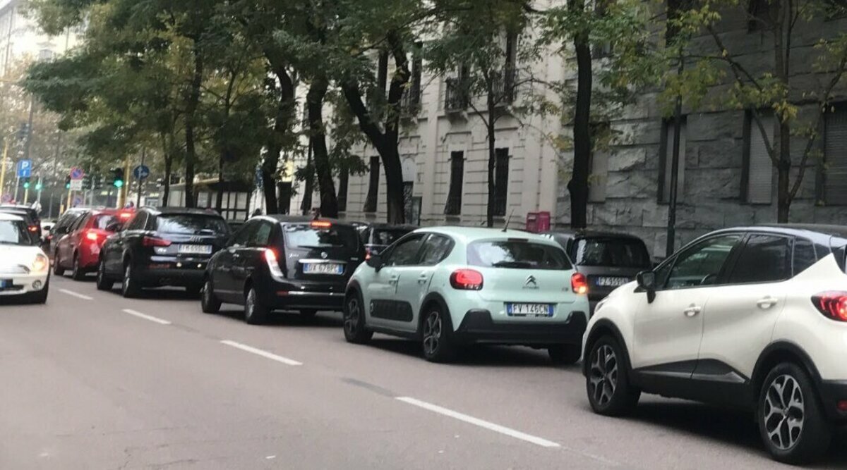 Meno auto e più incentivi, Palazzo Marino: 40 veicoli ogni 100 abitanti