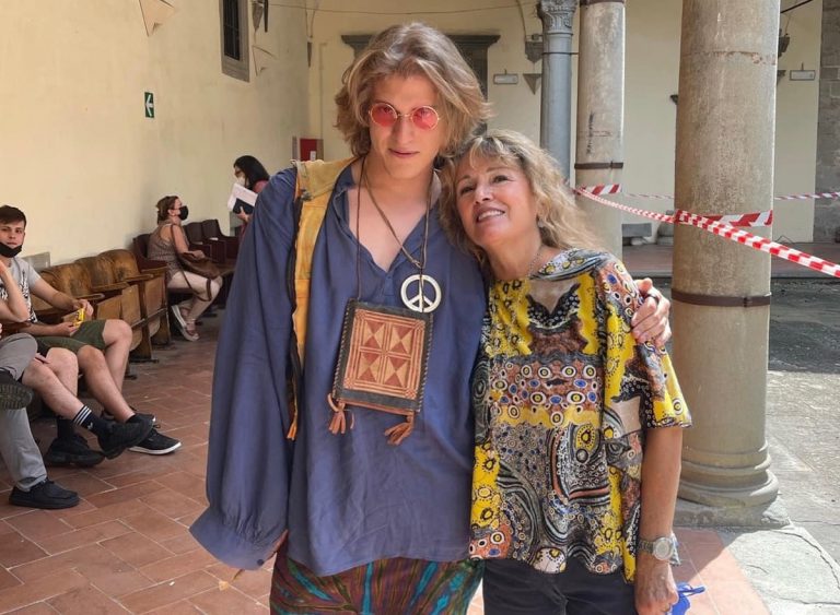School Fashion Week, gli studenti scelgono il dress code: vietato il pigiama