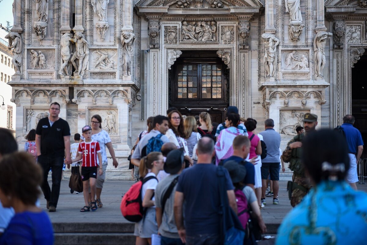 Turismo Milano, diminuiscono gli arrivi per business e aumentano i viaggi di piacere