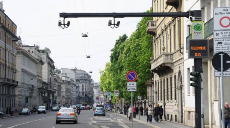 Inquinamento, quali sono le auto che non potranno più circolare a Milano?
