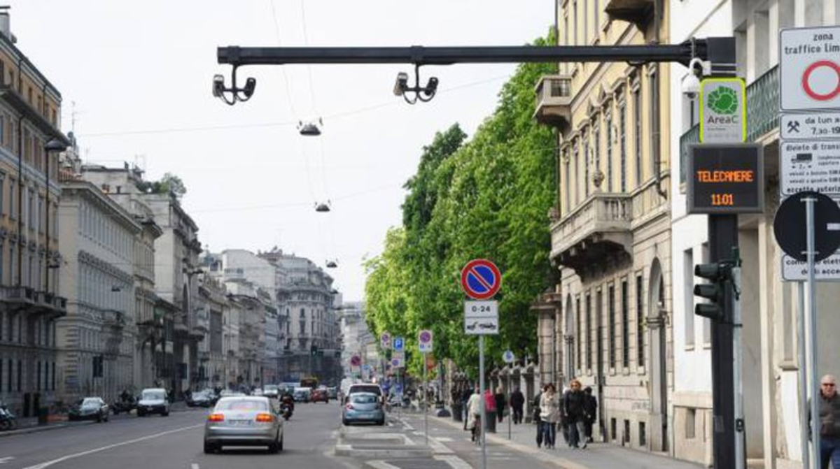 Inquinamento, quali sono le auto che non potranno più circolare a Milano?
