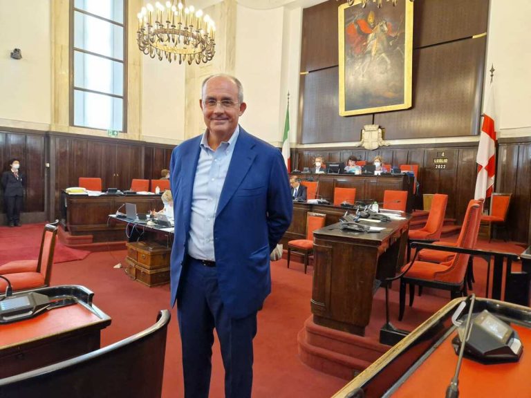 Enrico Marcora subentra a Vittorio Feltri in consiglio comunale