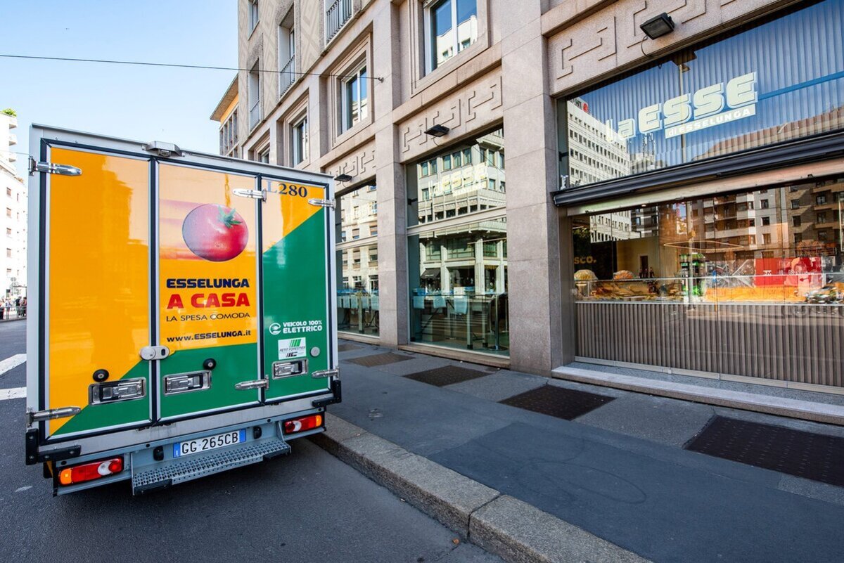 A Milano apre una “mini” Esselunga dove si potrà anche mangiare