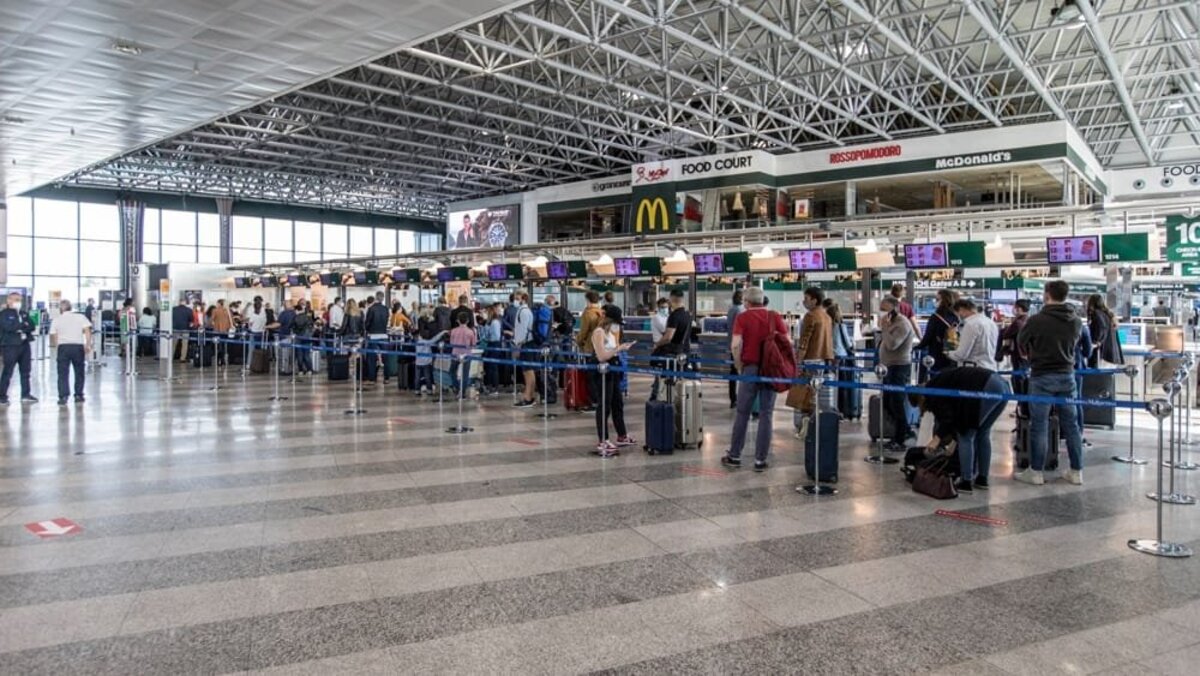 Malpensa, odissea per i passeggeri: cancellato all’ultimo un volo Wizzair