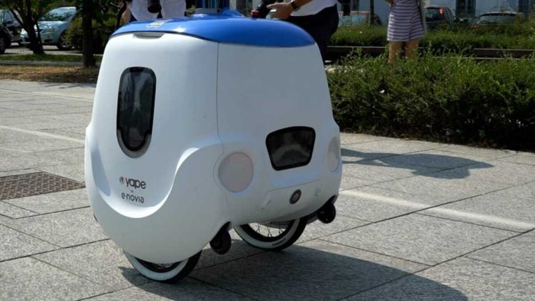 Yape, a Milano arriva il robot per le consegne: al via il test a Cascina Merlata
