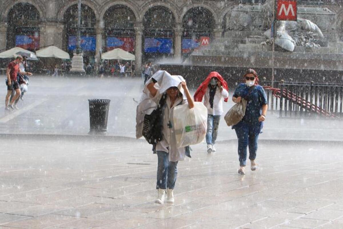 Meteo Milano, previsto temporale nelle prossime ore: scatta l’allerta meteo
