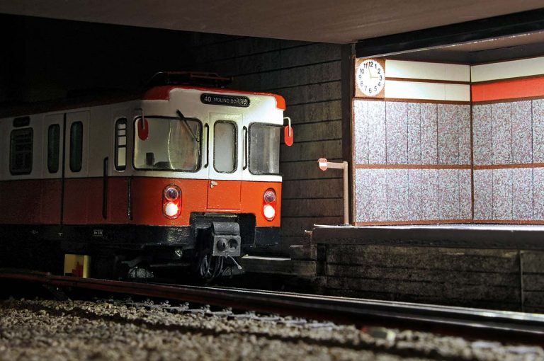 Metro e bus gratis a Milano: Sala dice no