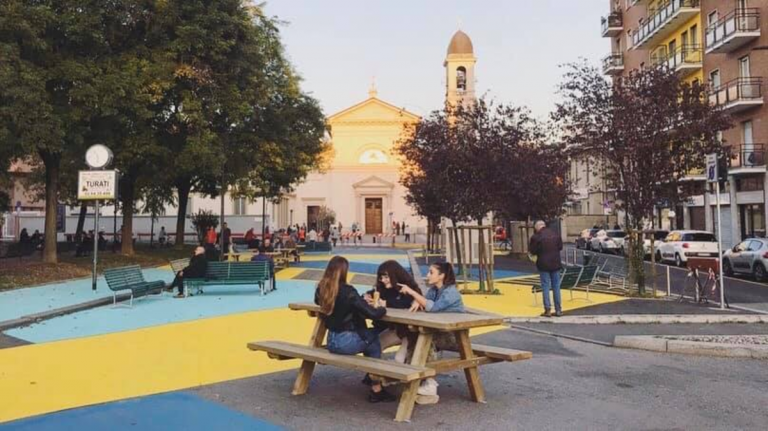 Piazze senza auto, Milano punta ad averne una per quartiere: le novità