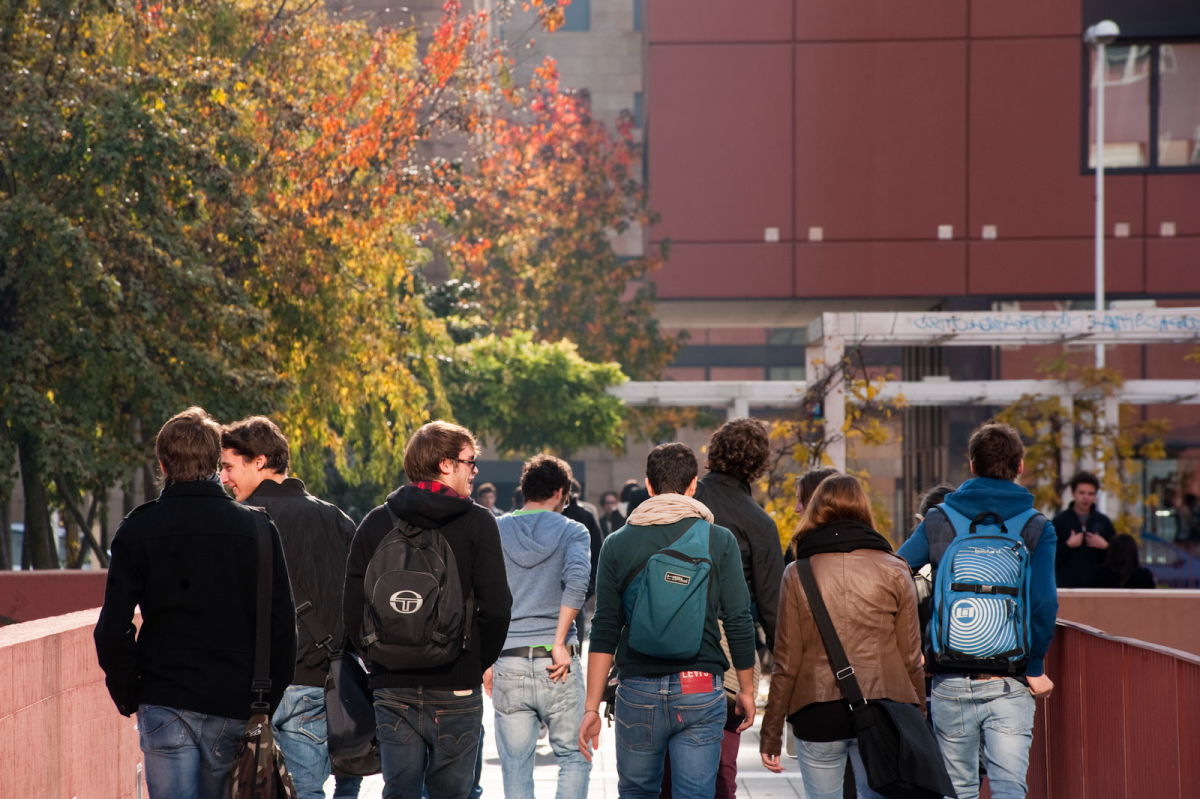 Studenti di nuovo in piazza a Milano: “Per il nostro presente e il nostro futuro”
