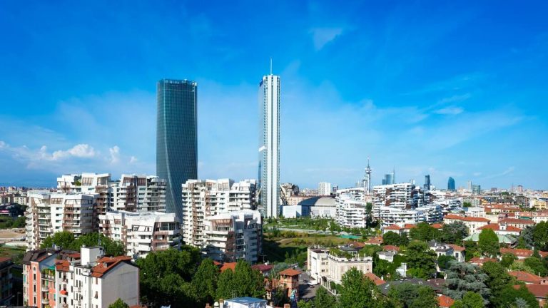 Dai grattacieli di CityLife ai Navigli: dove vivono i vip a Milano