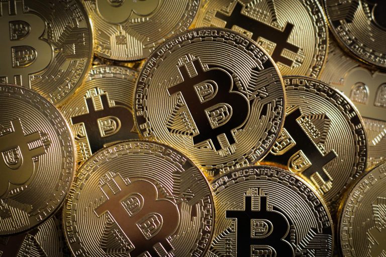 Tutto ciò che c’è da sapere sulle criptovalute: cosa sono e come funzionano