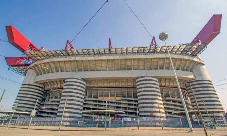 San Siro, il dibattito è pubblico: lo stadio cambia ancora forma