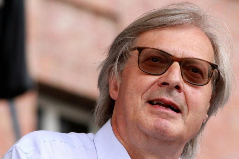 Elezioni, Sgarbi: "Se mi eleggono faccio abolire gli autovelox"