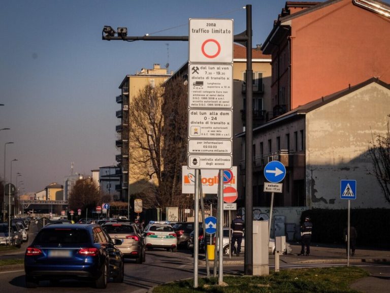 Area B, Fontana insiste: "Il Comune sospenda i divieti"