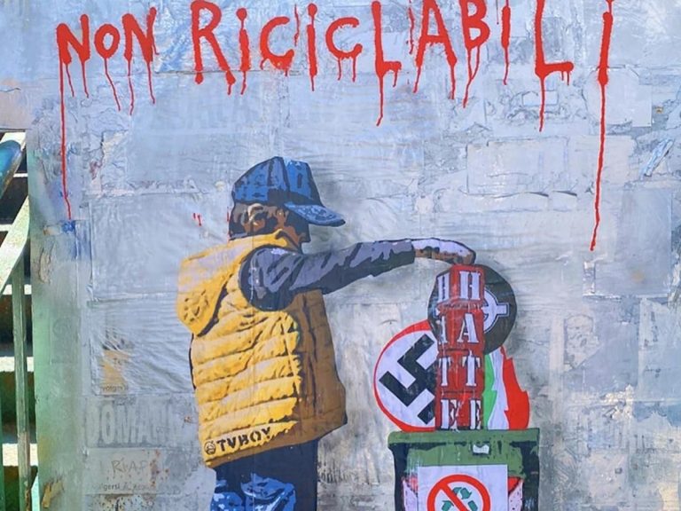 TvBoy: "Certi rifiuti non si possono riciclare". La nuova opera dello street artist