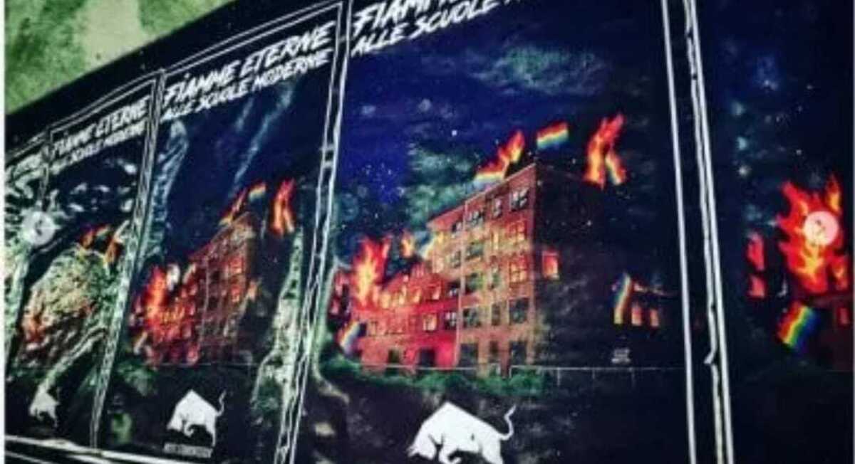 Manifesti neofascisti fuori dai licei a Milano: “Fiamme eterne alle scuole moderne”