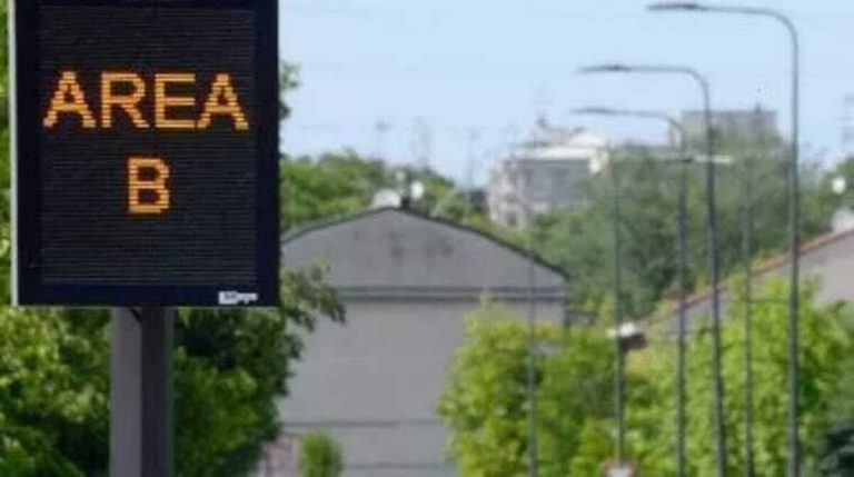 Parcheggi dentro Area B, cosa cambia a Milano