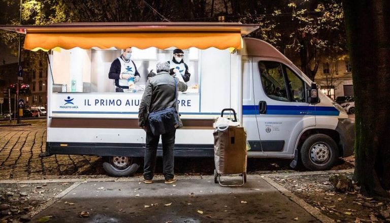 Giornata internazionale del Dono, a Milano arriva il 'burger sospeso'