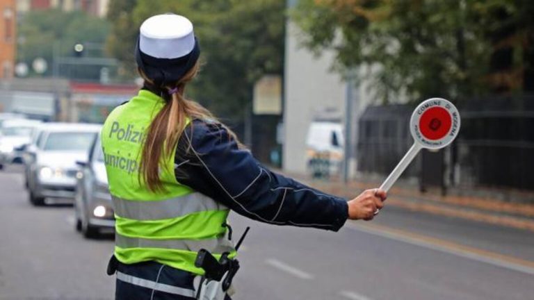 Smog alle stelle, martedì 18 ottobre scatta il blocco del traffico a Milano
