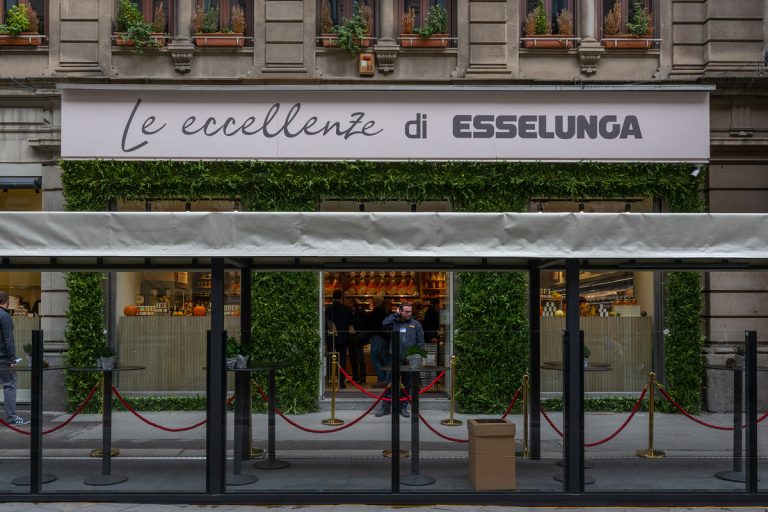 Esselunga apre una 'boutique' in via Spadari: il nuovo format