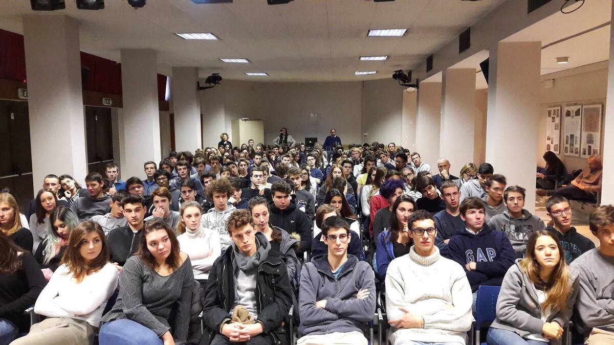 Studenti del Liceo Volta contro la settimana corta: troppi disagi