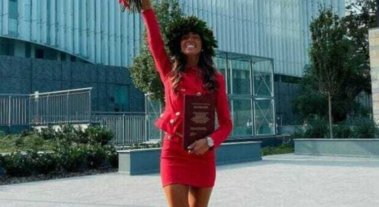 Carlotta Rossignoli, laurea record in Medicina: la lettera dei compagni di corso all'Ateneo