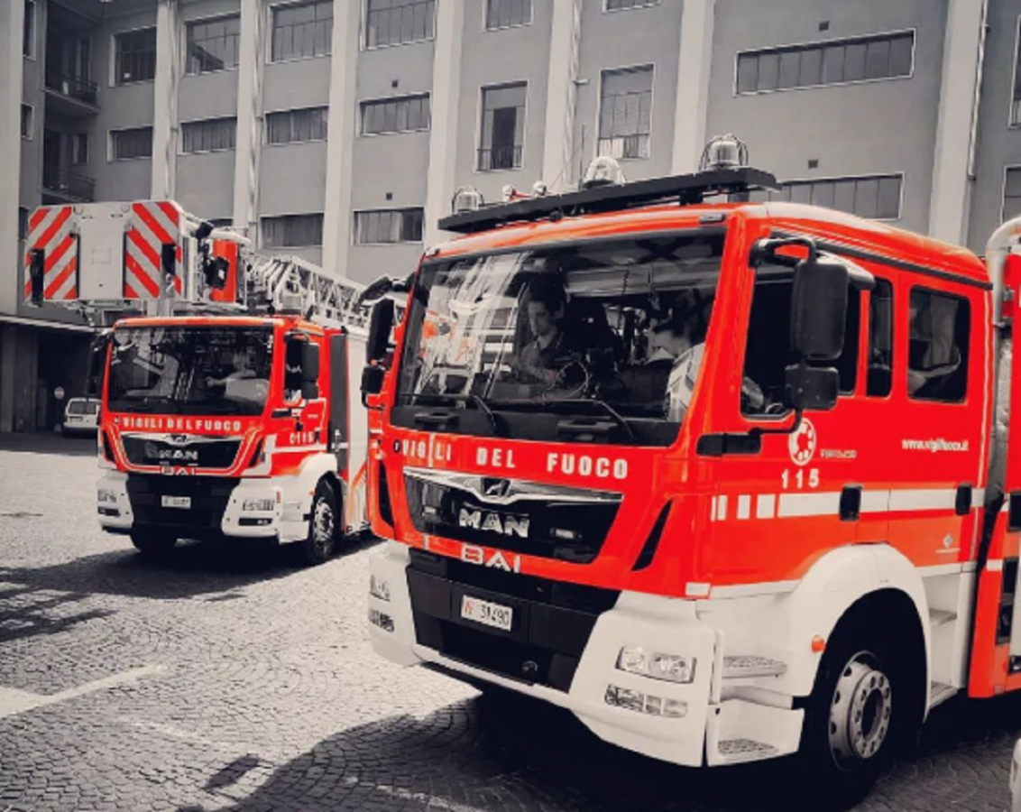 Milano, Incendio doloso all’itis Galileo Galilei: studenti evacuati e roghi spenti