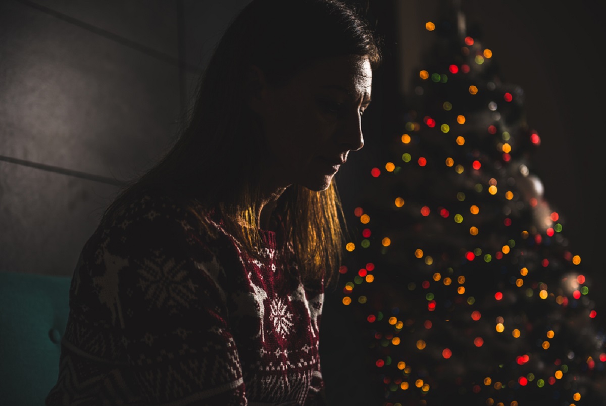 Sindrome del Natale (o Christmas Blues), cos’è e come affrontare il disagio psicologico durante le feste natalizie