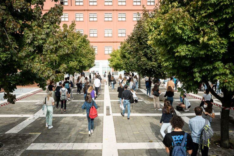 Bicocca Milano lingua dei segni