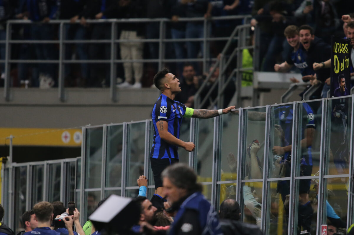 L’Inter è in Finale di Champions: la festa in piazza Duomo