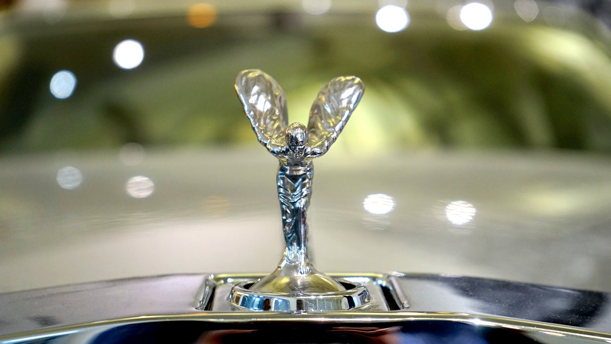 Dalla Bugatti alla Rolls-Royce: le 5 auto più costose al mondo (più una chicca)