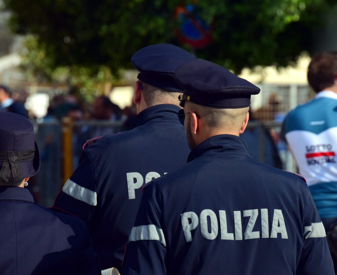 Sgombero Splendor: la polizia irrompe nell’ex cinema