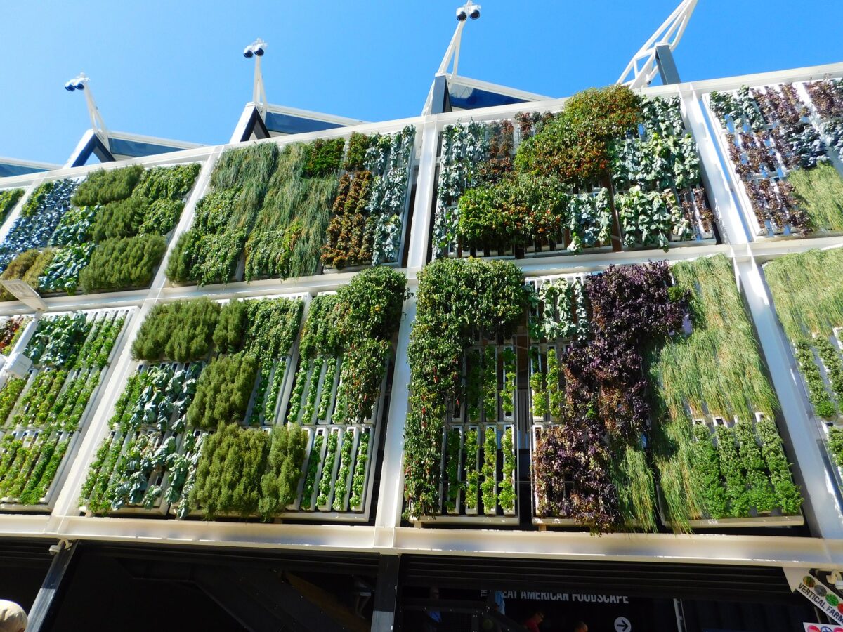 A Milano nasceranno due “giardini verticali”: dove e progetti