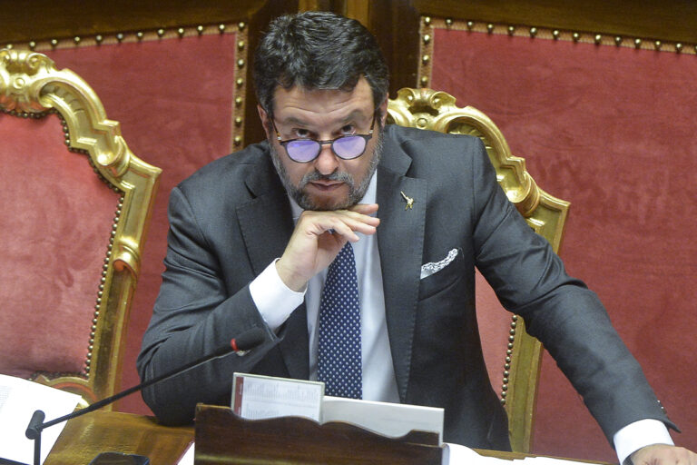 Scontro Salvini Sala