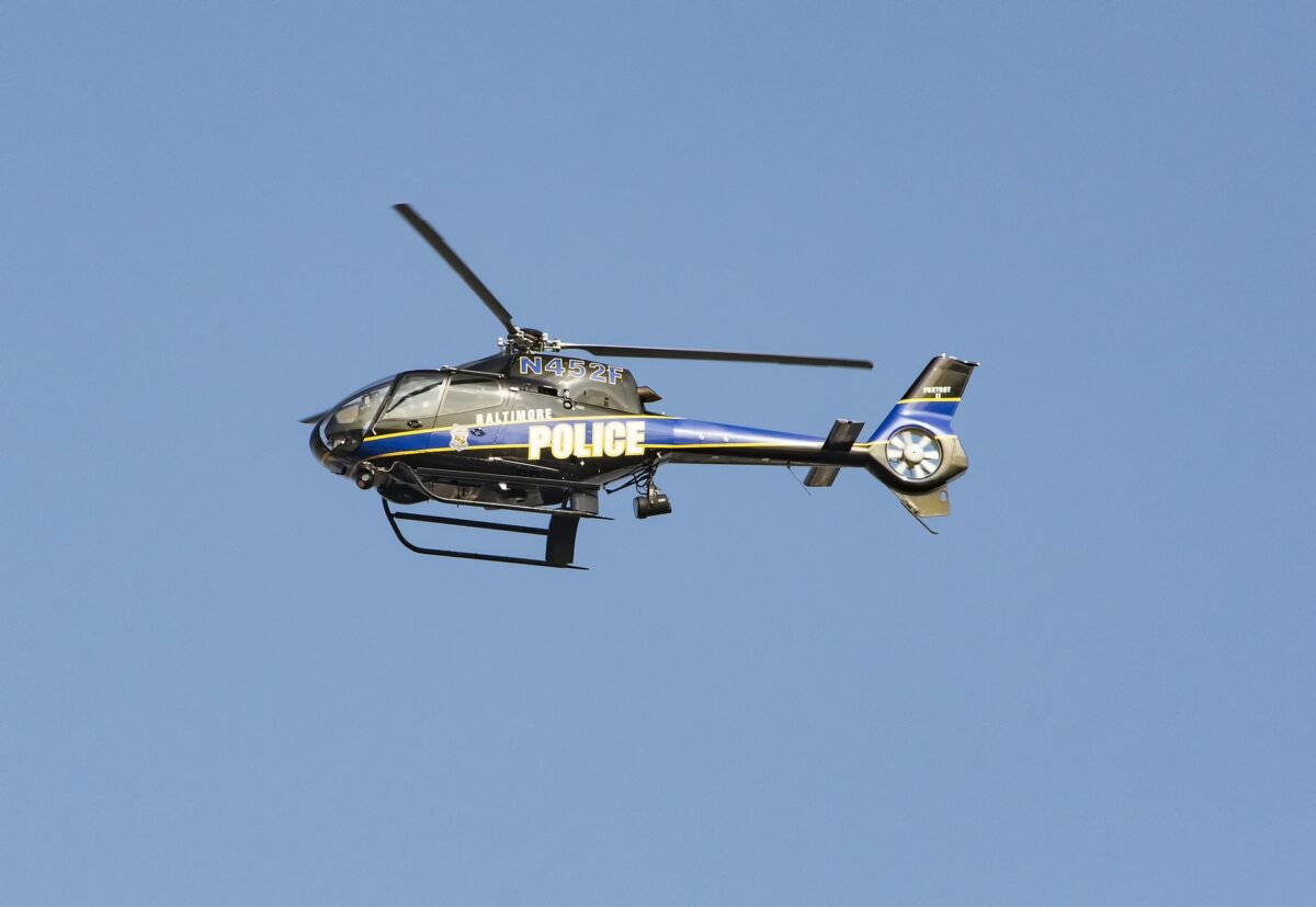 Controlli in elicottero e sui binari: il maxi Blitz della polizia a Rogoredo