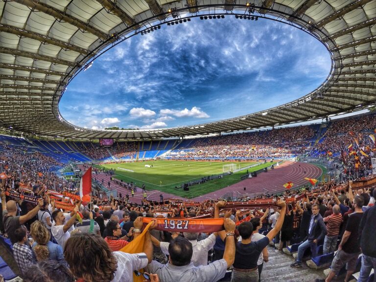 tifosi milan psg accoltellati