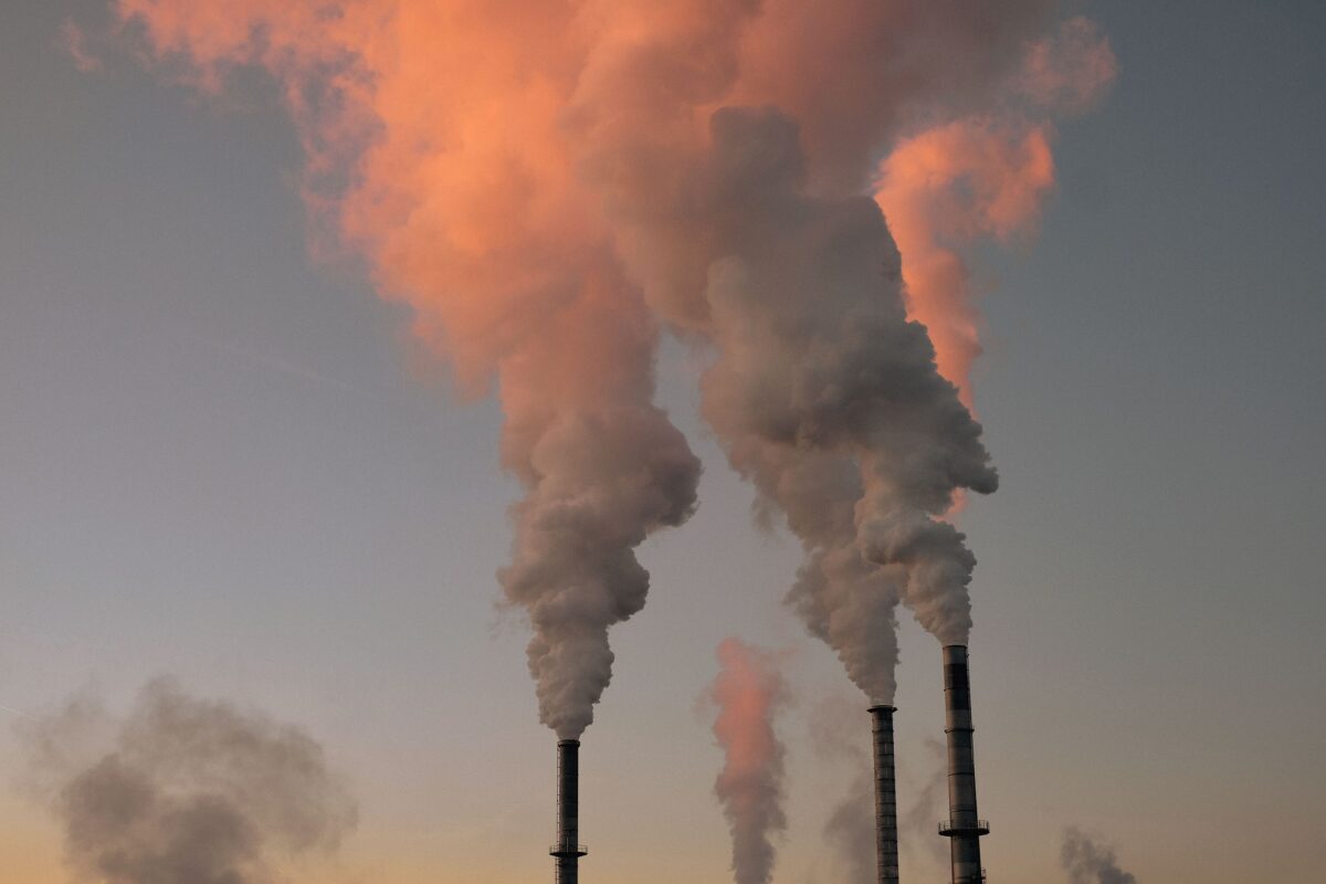 A Milano l’inquinamento è incontrollabile: Pm10 supera la soglia