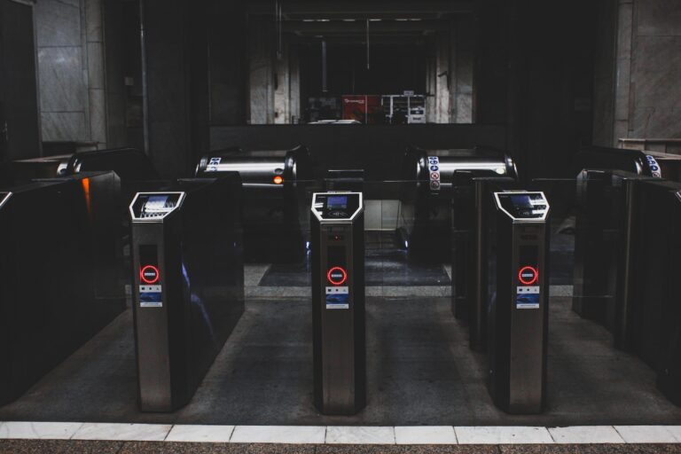Installati degli innovativi dispositivi girevoli nel milanese