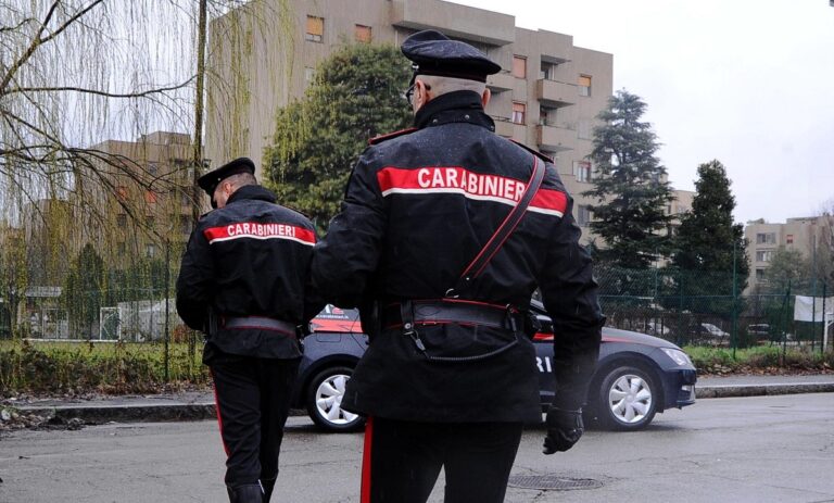 Una donna in viaggio è stata aggredita sessualmente da un ragazzo