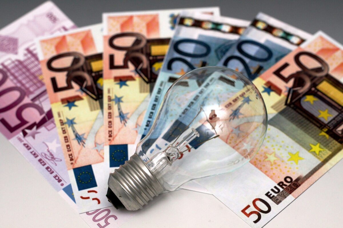 A chi spetta il bonus bollette 2024: come richiederlo