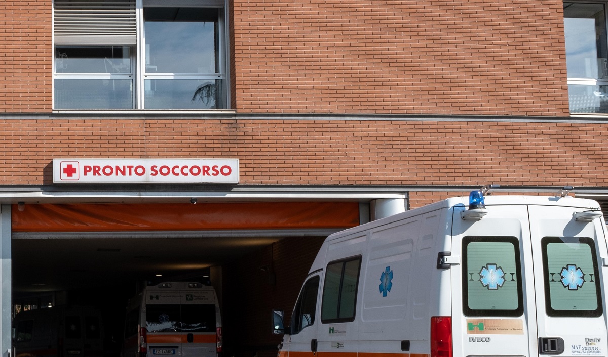 Uomo trovato morto fuori dalla Chiesa di via Saponaro