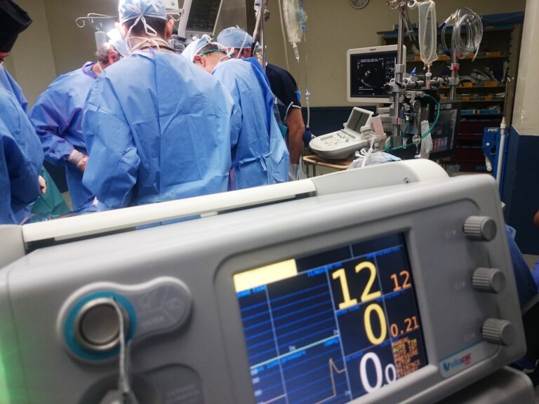 Primo intervento di muscolo cardiaco creato dall'uomo nella regione lombarda