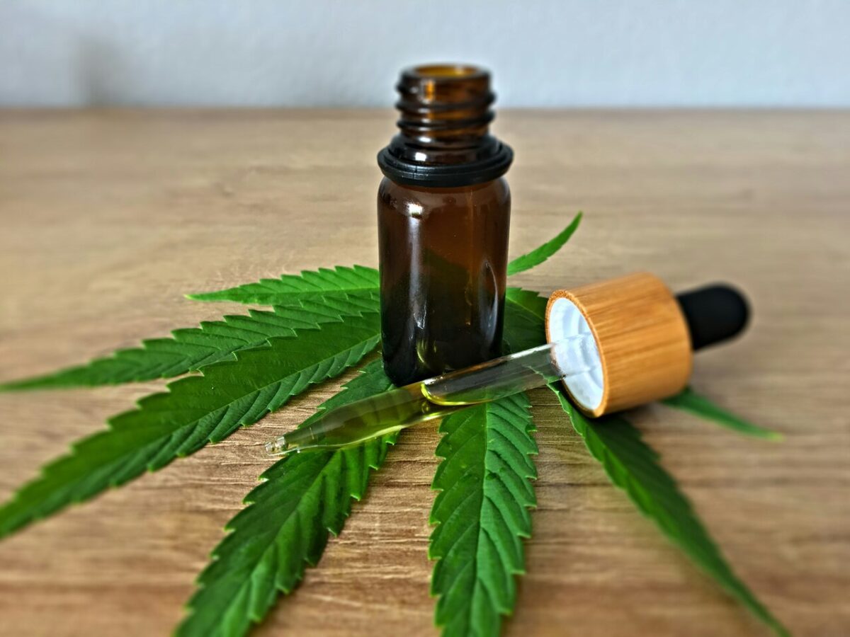 Cbd: un alleato naturale contro ansia e dolori