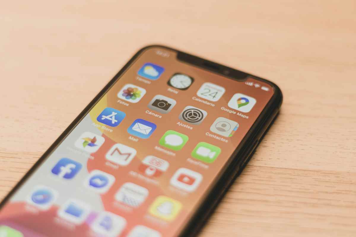 Wallet per Android e iPhone: perché sempre più persone scelgono accessori minimal 